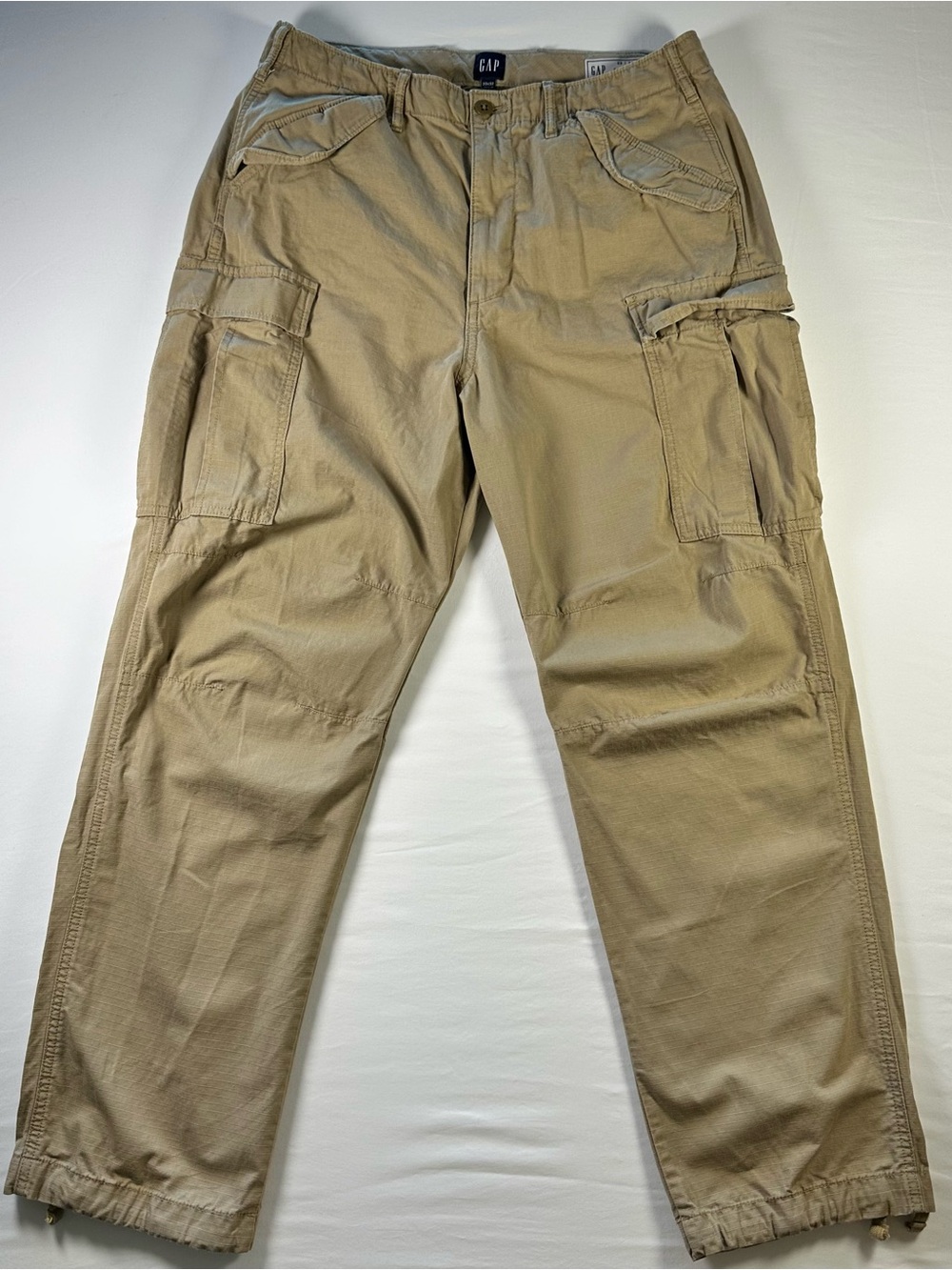 GAP Men's Tan Cargo Pants with Multiple Pockets